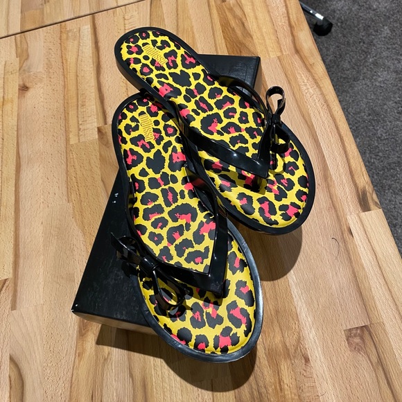 NWT! - Picture 2 of 3